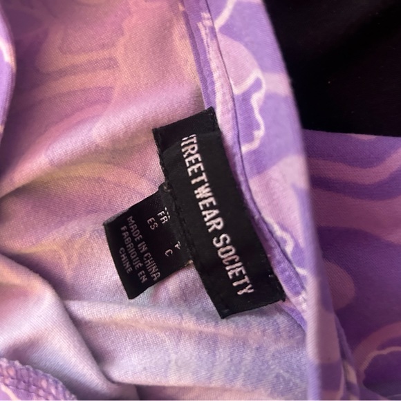 2 pattern  crop Ts - Picture 2 of 4